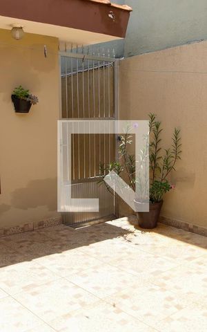 Casa à venda com 227m², 3 quartos e 4 vagas Casa à venda com 227m², 3 quartos e 4 vagasGaragem
