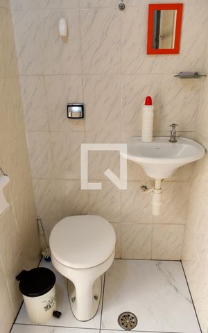 Casa à venda com 227m², 3 quartos e 4 vagas Casa à venda com 227m², 3 quartos e 4 vagasLavabo