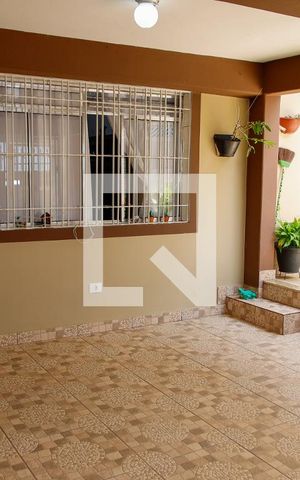 Casa à venda com 227m², 3 quartos e 4 vagas Casa à venda com 227m², 3 quartos e 4 vagasGaragem