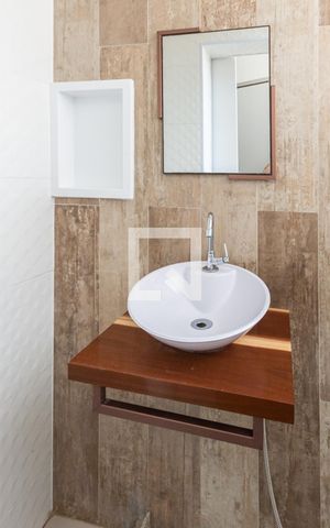 Apartamento para alugar com 50m², 2 quartos e sem vagaBanheiro de serviço