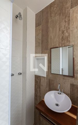 Apartamento para alugar com 50m², 2 quartos e sem vagaBanheiro de serviço