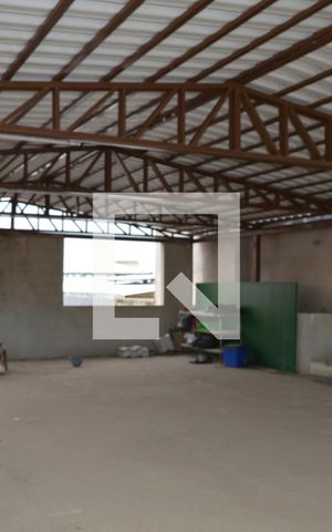 Casa à venda com 240m², 2 quartos e 2 vagasÁrea Externa