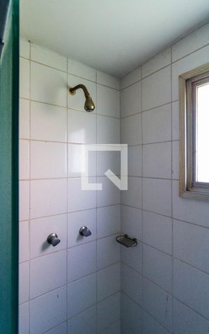 Apartamento à venda com 100m², 3 quartos e 2 vagas Apartamento à venda com 100m², 3 quartos e 2 vagasBanheiro da Suíte