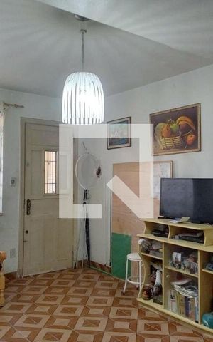Casa à venda com 103m², 2 quartos e sem vaga