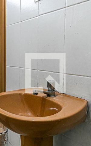 Casa para alugar com 80m², 1 quarto e sem vaga Casa para alugar com 80m², 1 quarto e sem vagaBanheiro
