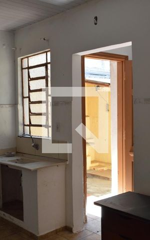Casa à venda com 248m², 4 quartos e 2 vagasCozinha Edicula