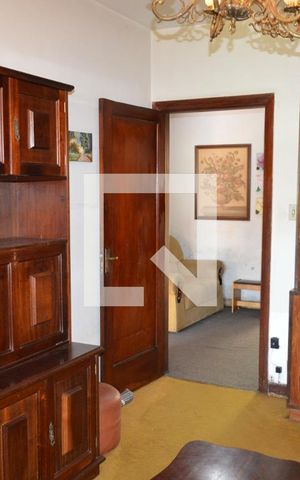 Casa à venda com 248m², 4 quartos e 2 vagasSala