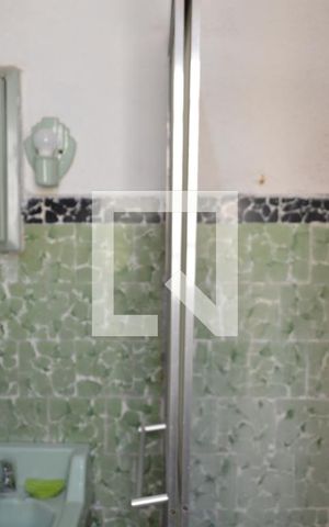 Casa à venda com 248m², 4 quartos e 2 vagasBanheiro