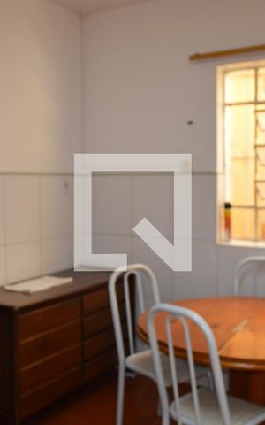 Casa à venda com 248m², 4 quartos e 2 vagasCozinha