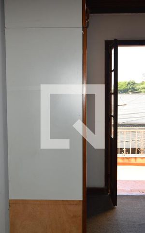 Casa à venda com 248m², 4 quartos e 2 vagasQuarto 1