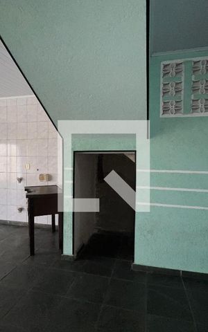 Casa à venda com 200m², 5 quartos e 2 vagasCorredor 2