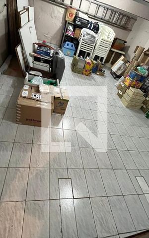 Casa à venda com 200m², 5 quartos e 2 vagasPorão 
