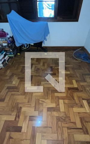 Casa à venda com 200m², 5 quartos e 2 vagasQuarto 5