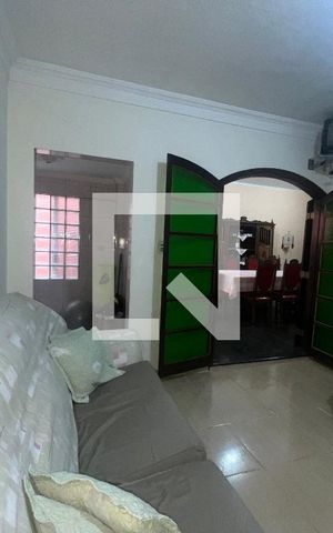 Casa à venda com 200m², 5 quartos e 2 vagasSala 1