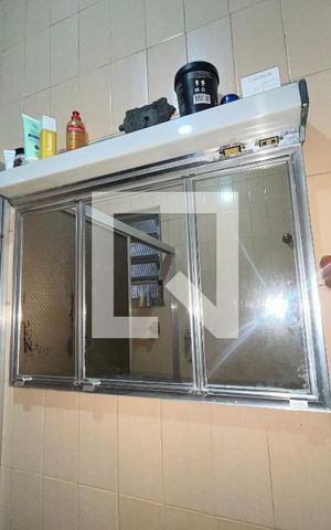 Casa à venda com 200m², 5 quartos e 2 vagasBanheiro 4