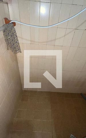 Casa à venda com 200m², 5 quartos e 2 vagasBanheiro 4