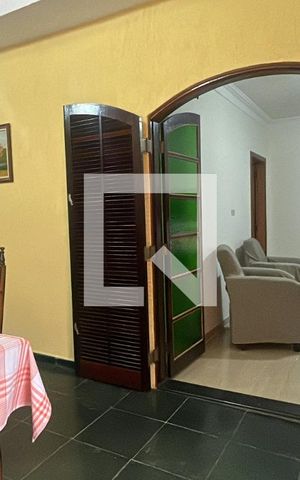 Casa à venda com 200m², 5 quartos e 2 vagasÁrea comum - Churrasqueira