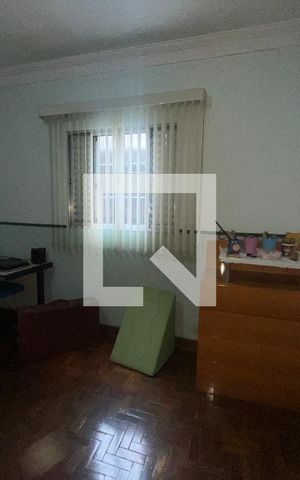 Casa à venda com 200m², 5 quartos e 2 vagasQuarto 1