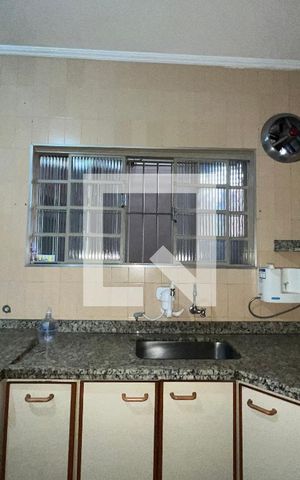 Casa à venda com 200m², 5 quartos e 2 vagasCozinha 3