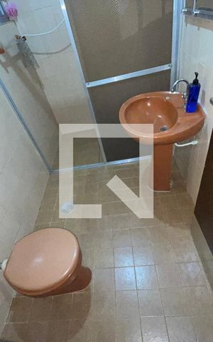 Casa à venda com 200m², 5 quartos e 2 vagasBanheiro 4