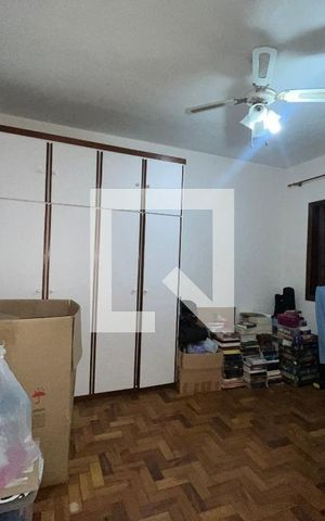 Casa à venda com 200m², 5 quartos e 2 vagasQuarto 5