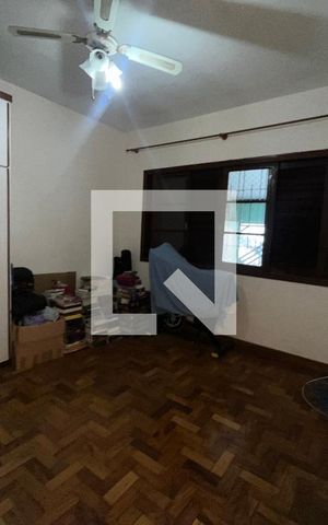 Casa à venda com 200m², 5 quartos e 2 vagasQuarto 5