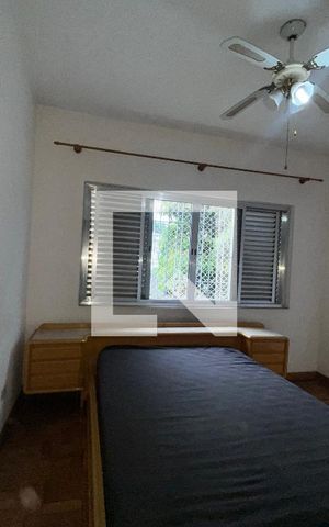 Casa à venda com 200m², 5 quartos e 2 vagasQuarto 4