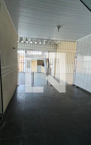 Casa à venda com 200m², 5 quartos e 2 vagasCorredor 2
