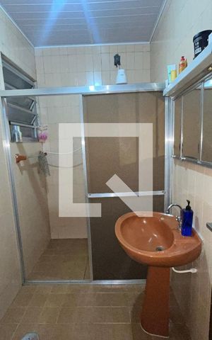 Casa à venda com 200m², 5 quartos e 2 vagasBanheiro 4