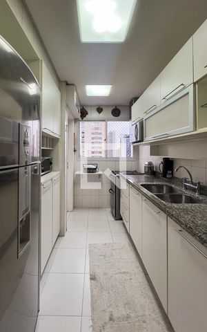 Apartamento à venda com 60m², 1 quarto e 2 vagas Apartamento à venda com 60m², 1 quarto e 2 vagasCozinha