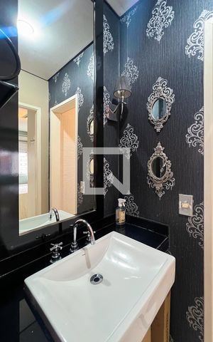 Apartamento à venda com 60m², 1 quarto e 2 vagas Apartamento à venda com 60m², 1 quarto e 2 vagasBanheiro