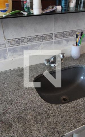 Casa de condomínio à venda com 350m², 4 quartos e 4 vagasPia banheiro suíte 2