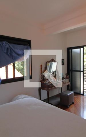 Casa de condomínio à venda com 350m², 4 quartos e 4 vagasSuíte 2