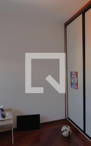 Casa de condomínio à venda com 350m², 4 quartos e 4 vagasSuíte 4