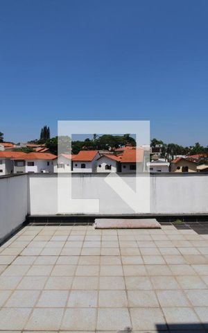 Casa de condomínio à venda com 350m², 4 quartos e 4 vagasTerraço
