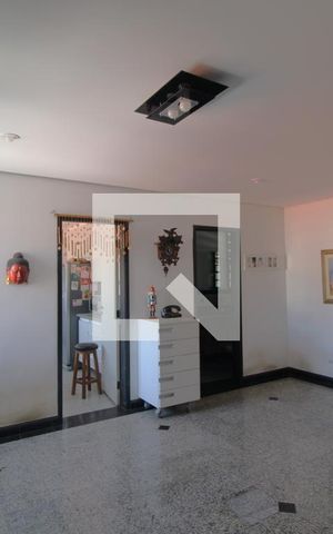 Casa de condomínio à venda com 350m², 4 quartos e 4 vagasSala 2
