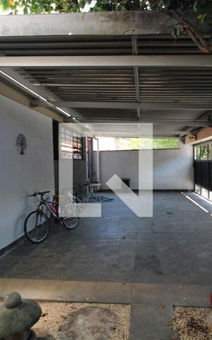 Casa de condomínio à venda com 350m², 4 quartos e 4 vagasGaragem