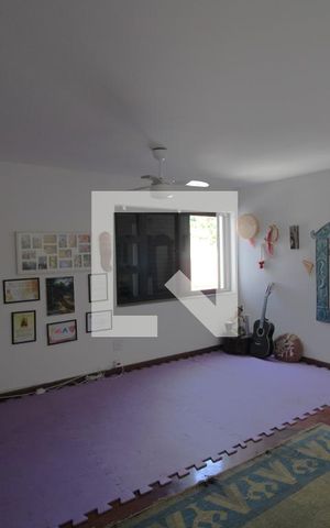 Casa de condomínio à venda com 350m², 4 quartos e 4 vagasSuíte 1