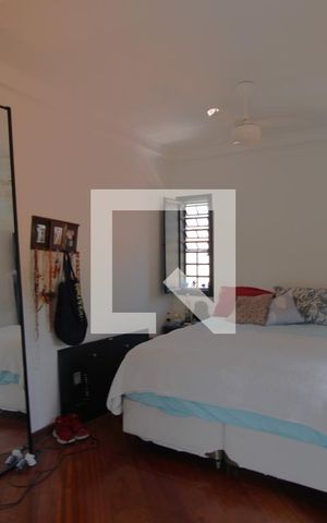 Casa de condomínio à venda com 350m², 4 quartos e 4 vagasSuíte 2