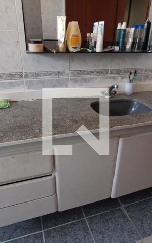 Casa de condomínio à venda com 350m², 4 quartos e 4 vagasBanheiro suíte 2