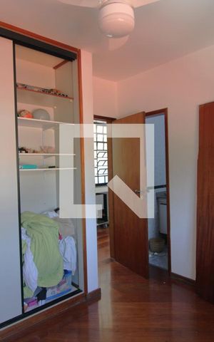 Casa de condomínio à venda com 350m², 4 quartos e 4 vagasSuíte 4