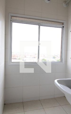 Apartamento à venda com 70m², 3 quartos e 1 vagaÁrea de Serviço