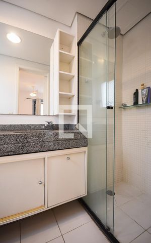 Apartamento para alugar com 50m², 1 quarto e 2 vagas Apartamento para alugar com 50m², 1 quarto e 2 vagasBanheiro Suíte