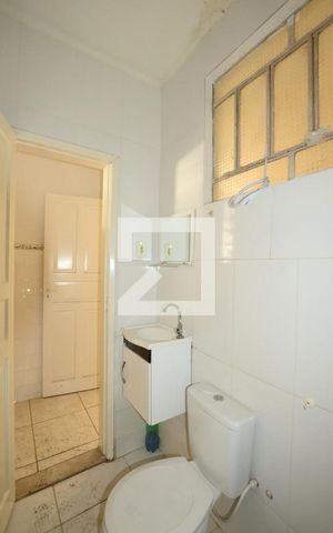 Casa à venda com 70m², 2 quartos e 1 vagaBanheiro 