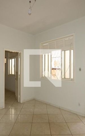 Casa à venda com 70m², 2 quartos e 1 vagaSala
