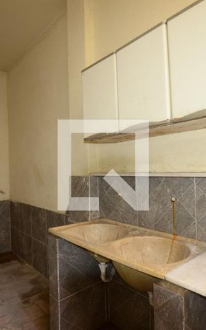 Casa à venda com 70m², 2 quartos e 1 vagaÁrea deServiço