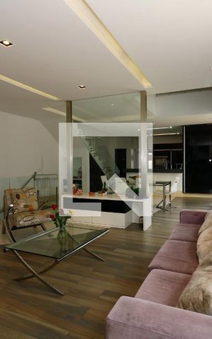 Casa para alugar com 357m², 3 quartos e 7 vagasSala