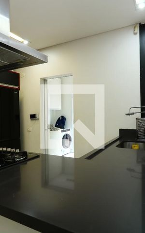 Casa para alugar com 357m², 3 quartos e 7 vagasCozinha