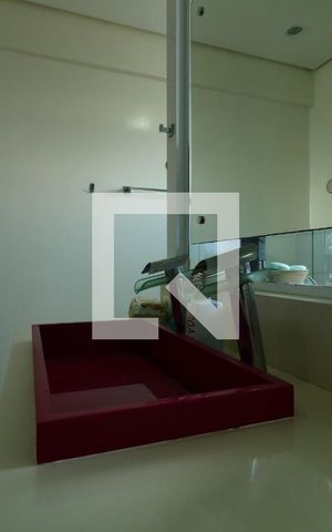 Casa para alugar com 357m², 3 quartos e 7 vagasBanheiro da Suite 1
