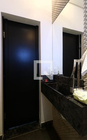 Casa para alugar com 357m², 3 quartos e 7 vagasLavabo - Térreo
